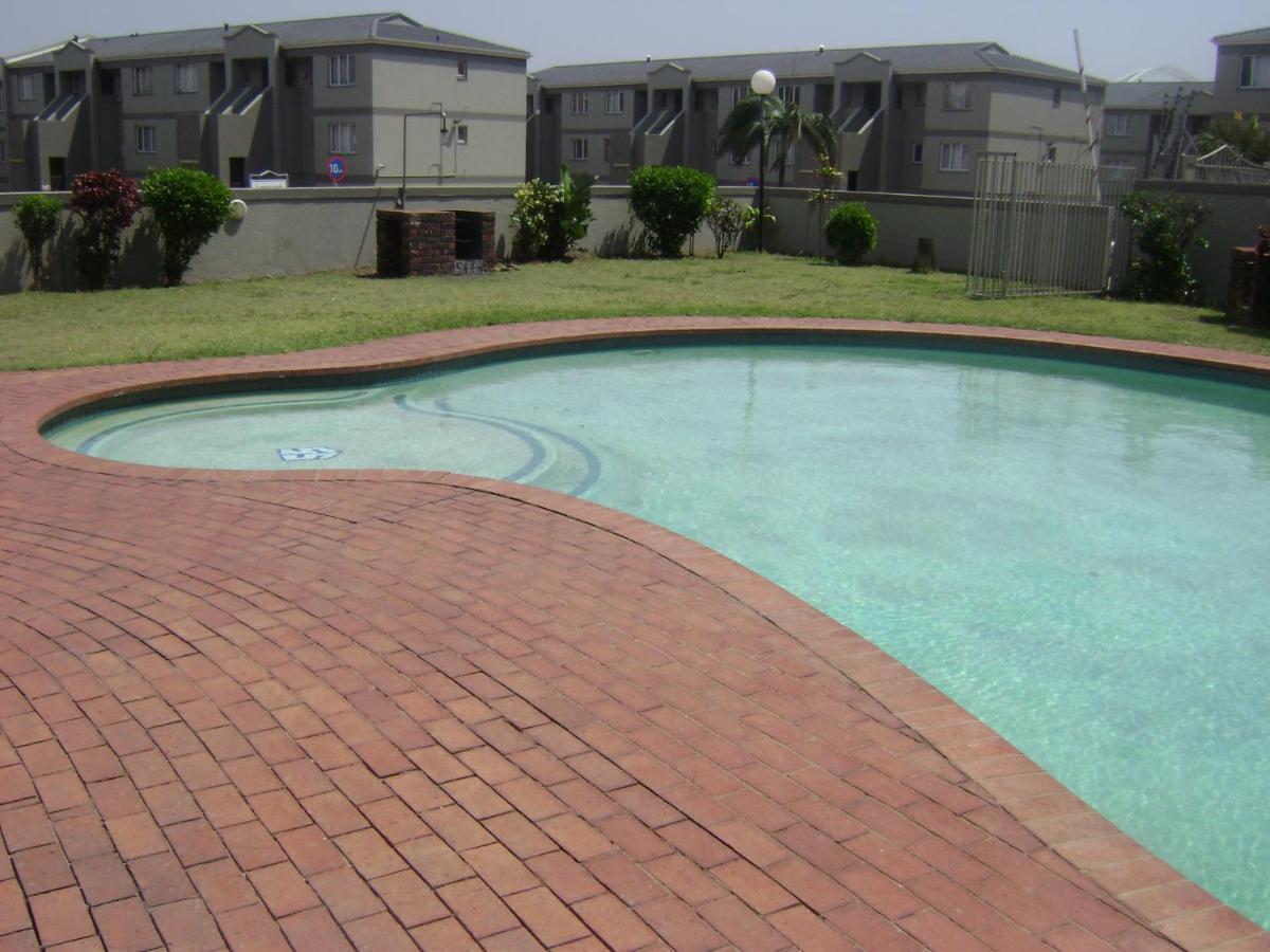 North Beach Durban Apartments Exteriör bild